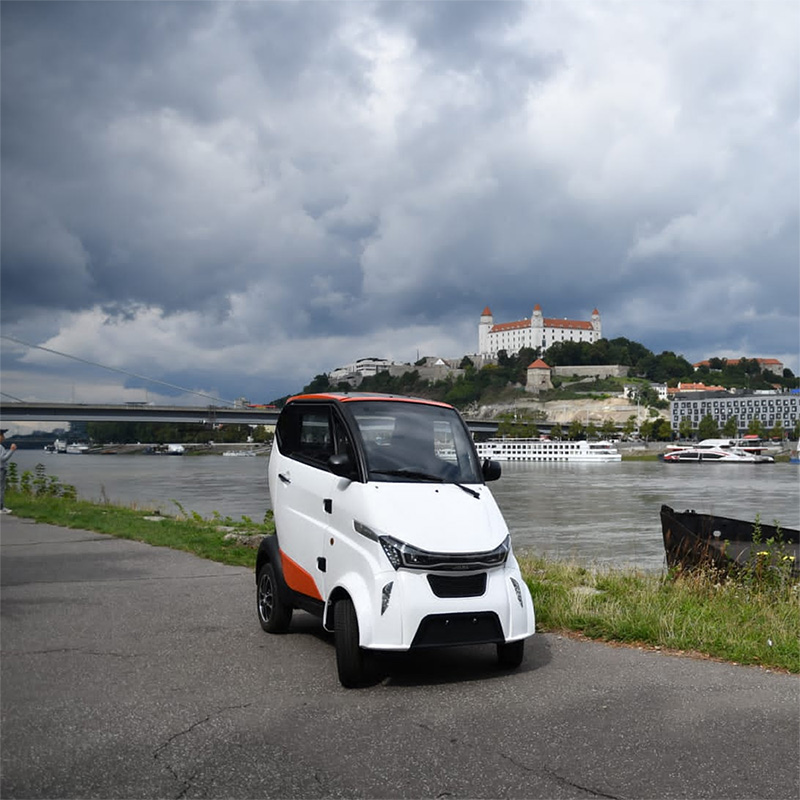 Customized 4-Wheelers: The Luxury of Electric Scooter Travel